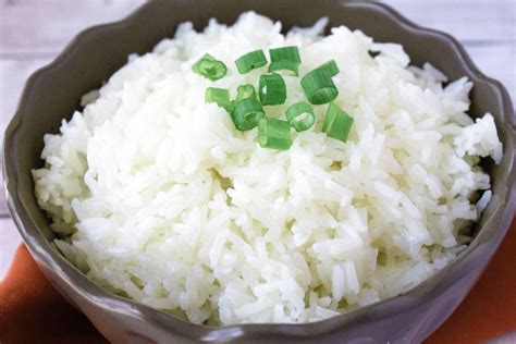 Finally, fluff the perfectly cooked brown rice with a rice paddle or fork. Easy Instant Pot Jasmine Rice Recipe - Margin Making Mom
