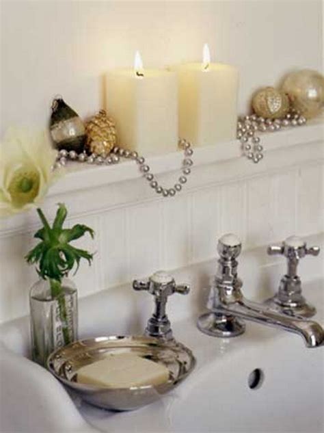 50 Festive Bathroom Decorating Ideas For Christmas
