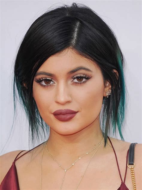 Kylie Jenners Lips Fashion Style Trends 2019