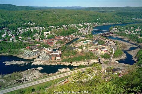 Bellows Falls Vt And The Connetcitut River From Table Rock Fall