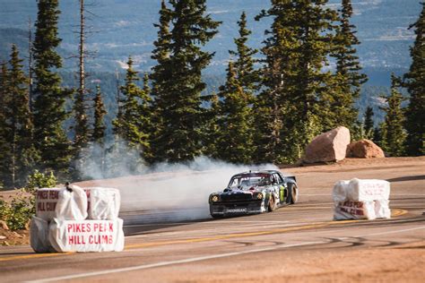 Climbkhana Quand Ken Block Lance Une Mustang De 1400 Cv à Lassaut De