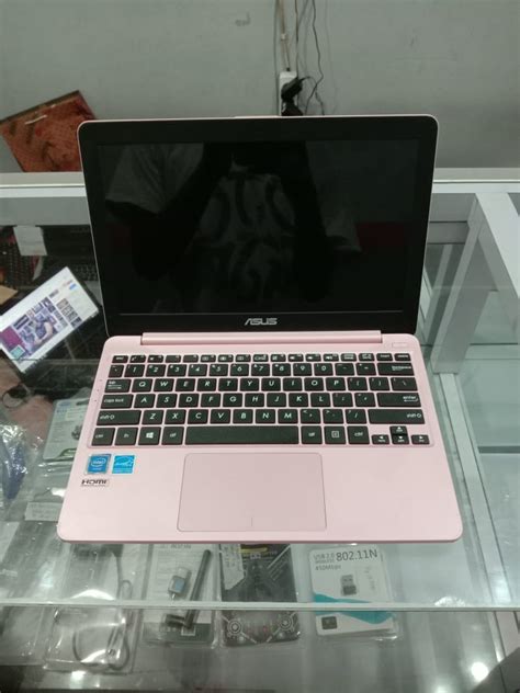 Netbook Asus E203m Intel N4000 Ram 2 Gb Hdd 500 Gb Pusat Laptop