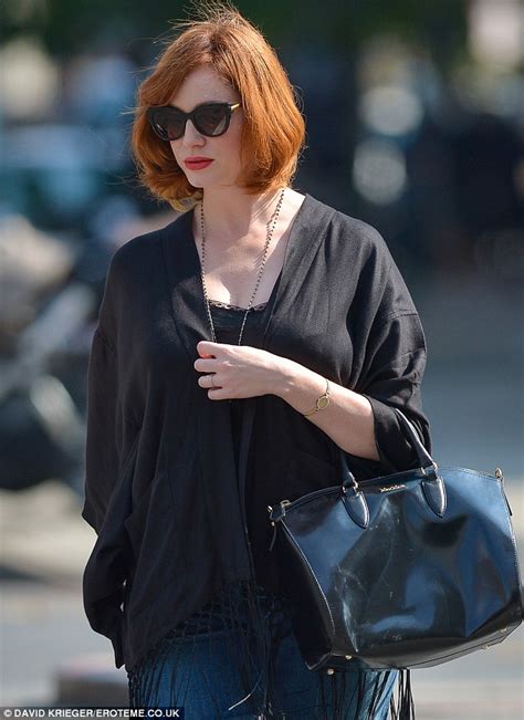Discover the magic of the internet at imgur, a community powered entertainment destination. Christina Hendricks hides her glorious figure in frumpy ...