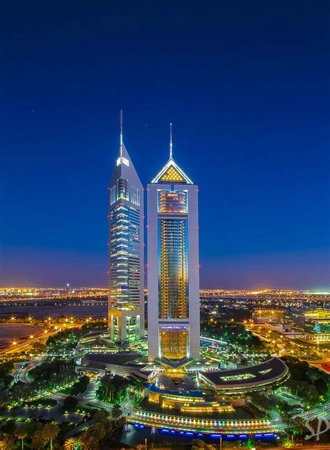 500px Foto Emirates Tower Por Sanjay Pradhan Dubai Architecture