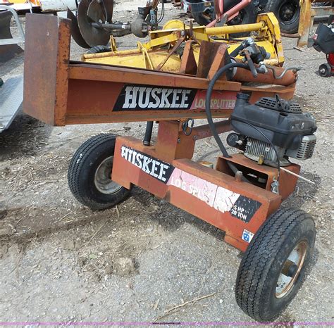 Huskee 20 ton log splitter in Overland Park, KS | Item AM9508 sold