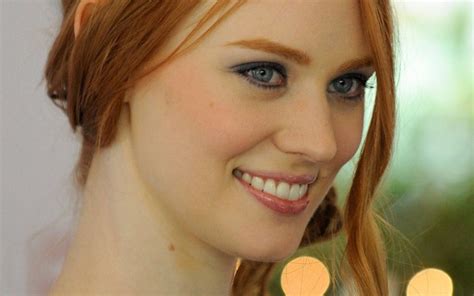 Deborah Ann Woll Actress Red Haired Smile Wallpaper Coolwallpapers Me