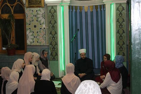 Jalska Džamija Proučen Mevlud Za žene Asocijacija žena Medžlisa