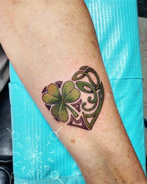Four Leaf Clover Celtic Knot
