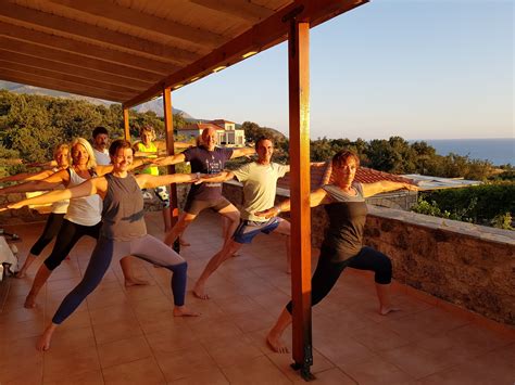 10 benefits of going on a yoga retreat — matt mulcahy yoga