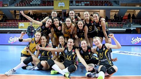 Ana jet üst komutanlığı ankara yolu üzeri. Nefes kesen mücadelede kazanan VakıfBank - Voleybol ...