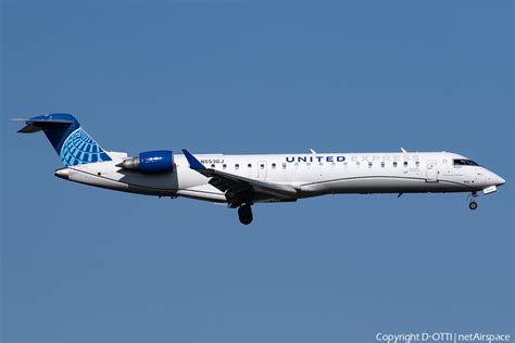 United Express Gojet Airlines Bombardier Crj 550 N553gj Photo