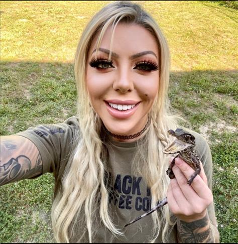 Karma Rx Biografia Chi è Età Altezza Peso Tatuaggi Figli Marito