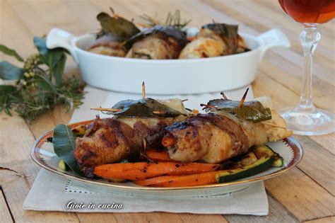Attualmente sembra predominare una bevanda chiamata. Involtini di pollo con pancetta e verdure | Gioie In Cucina