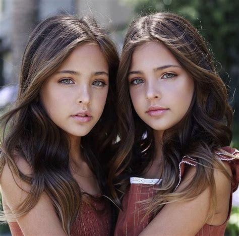 Pin By Derby Jimenez On Clements Twins In 2021 Cute Twins Cute Lesbian Couples Twins