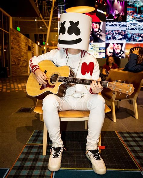 Play the official marshmello game now! Gambar Marshmello Cute / Marshmallow Png Transparent For ...