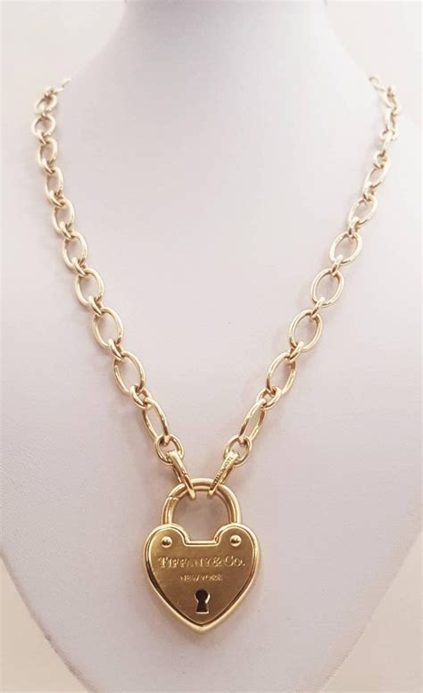 Tiffany And Co 18 Karat Heart Lock Necklace At 1stdibs Tiffany Heart