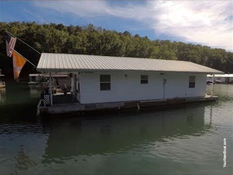 Location floating holiday is located on the water of norris lake at springs dock marina & resort, lafollette, tn 21.5 x 37 Floating Cabin (Approx 800sqft) For Sale on ...
