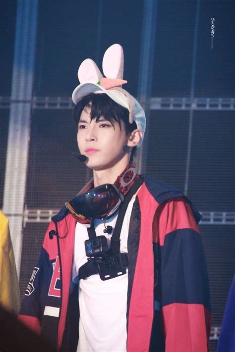 Please don't forget to stream them on nct music's youtube channel as. #doyoung #nct127 #nct | Gambar, Pangeran