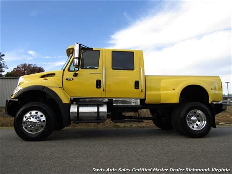 Biggest crew cab trucks photo credit 2006 International 7400 CXT 4X4 Dually Turbo Diesel Monster World's Biggest Production Pick Up