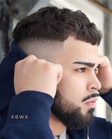 You can't beat a beautifully executed precision cut to create a futuristic 'cool, calm and collected' image. 25+ Best Short Haircuts For Men (Cool 2020 Styles)