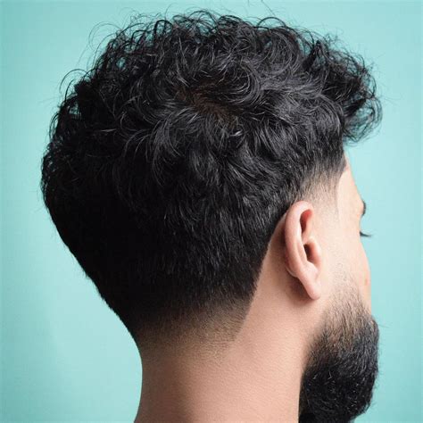 What is a taper vs fade. 22 Taper Fade Haircuts For Men -> 2021 Update