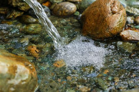 Waterfall Spring River With Stones Outdoors Fotografie Stock E Altre