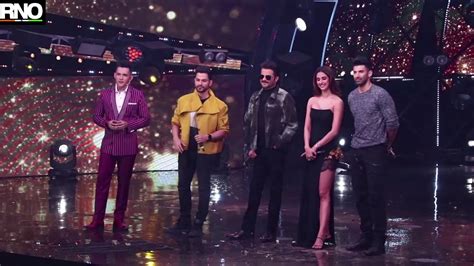 Aniladitya And Disha Promoting Malang On Set Of Indian Idol 11 Youtube