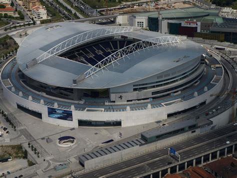 Designed by portuguese architect manuel salgado, the stadium was constructed to. Opiniones de Estadio do Dragão