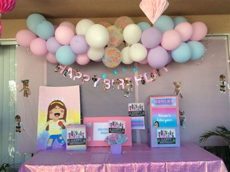 Roblox party decorations | Girls birthday party decorations, Girl birthday decorations, Birthday ...