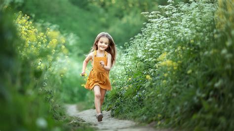 Cute Little Girl Is Running On Path Wearing Yellow Dress HD Cute Wallpapers | HD Wallpapers | ID ...