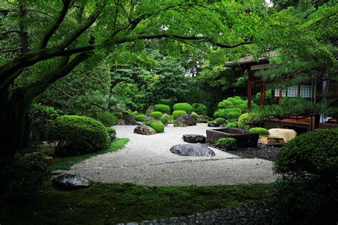 さてさて・・南禅寺別荘・・当社が扱っている 南禅寺界隈の別荘って どんだけ 凄いか（笑）値段も凄いですが その歴史も・・ 株式会社 零（rei real estate）