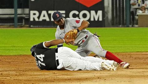 Red Sox Late Innings Comeback Falls Short Against White Sox