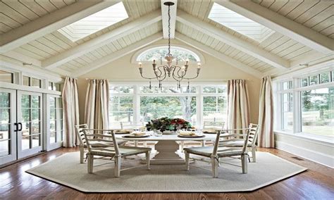 Many designers consider any ceiling that is higher than 8 feet to be a vaulted ceiling. Best 36+ Vaulted Ceiling Wallpaper on HipWallpaper ...