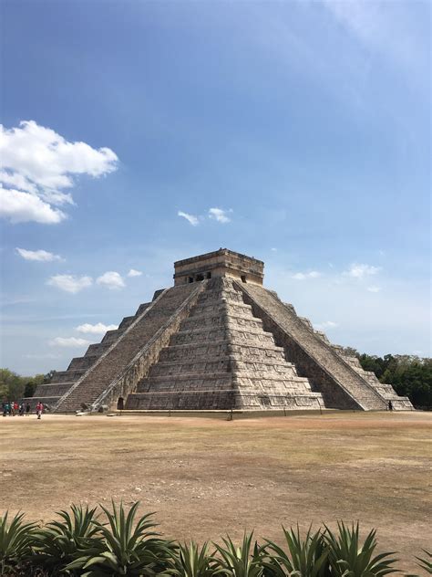 My First Look At The Temple Of Chichen Itza In Yucatán Mexico Travel