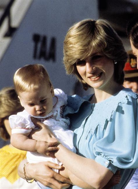Diana, princess of wales), урождённая диана фрэнсис спенсер (англ. La historia se repite: así fue el viaje a Australia de los ...