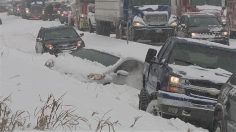 Video Major Winter Storm Causes Travel Nightmares In The Midwest Abc News