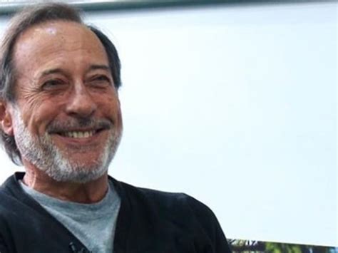 Guillermo francella news, gossip, photos of guillermo francella, biography guillermo francella is a 65 year old argentinean actor born on 14th february, 1955 in villa del parque, capital federal. Guillermo Francella volvió a un set cinematográfico ...