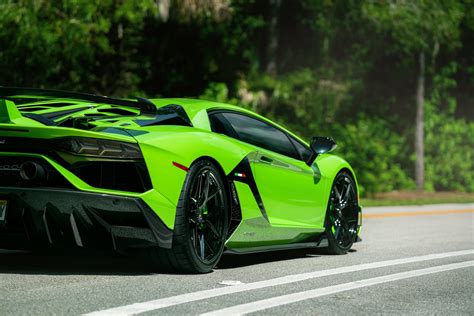 Top 300 Lamborghini Aventador In Green