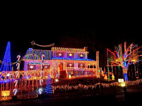 Where To Find Holiday Lights In Nashville