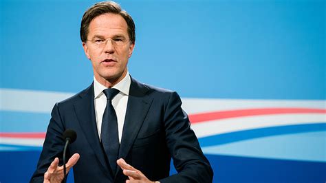 Over of de basisscholen dan helemaal opengaan of bijvoorbeeld in eerste instantie alleen met halve klassen gaan werken, bereikte het omt geen overeenstemming. Worden de coronamaatregelen na 28 april versoepeld? Dit ...
