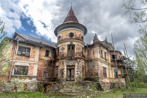 abandoned manor of the architect khrenov in zaklyuchye · russia travel blog