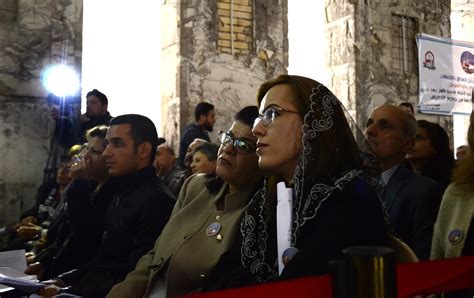 Christians and Muslims join for Christmas Mass in liberated Mosul | America Magazine