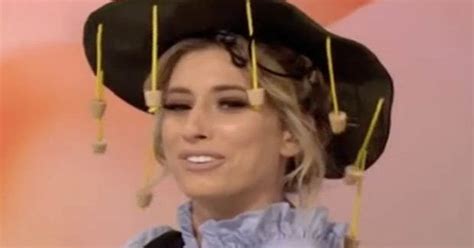 Did You Spot Stacey Solomons Wardrobe Malfunction On Todays Loose