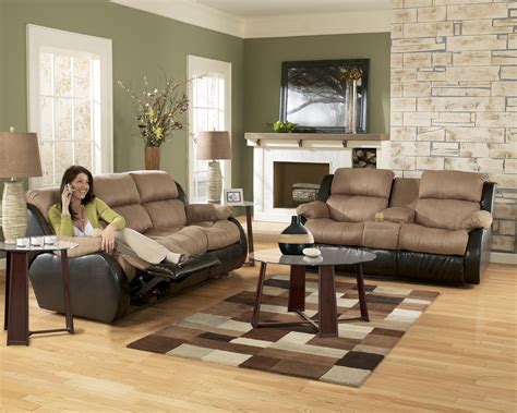 Lounge in style with our living room furniture, made for every space. Ashley Furniture Presley 31501 Cocoa Living Room Set ...