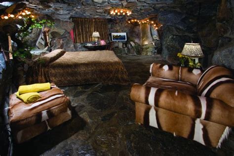 awesome themed hotel rooms part    trip sense