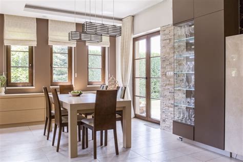 If you're hosting a dinner party in your dining room or sharing a weekday meal with your family, you'll want your window. Dining Room Window Treatments | Motorized Blinds | Shades