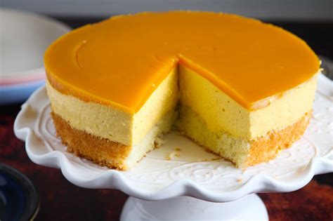 Mango Mousse Cake