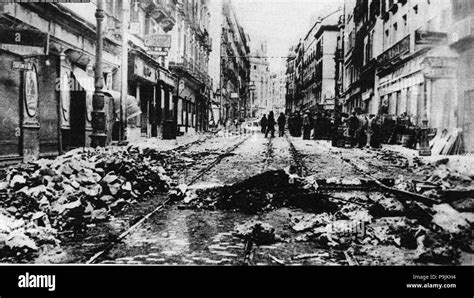 Guerra Civil Española 1936 39 Madrid Los Efectos De Un Ataque Aéreo