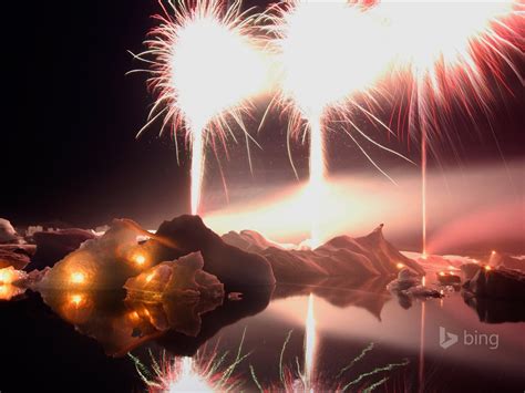 Dazzling Fireworks Bing Theme Wallpaper Preview