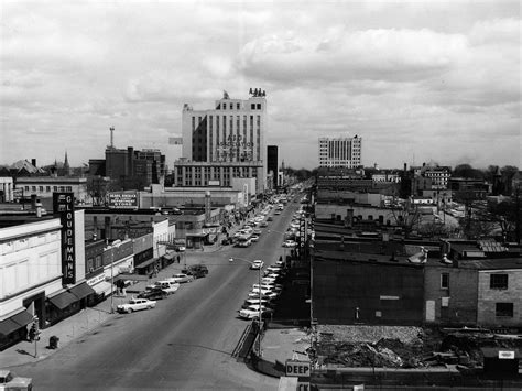 N.° 20 de 291 restaurantes en appleton. Appleton history: Tunnels under College Ave.? Dig into ...